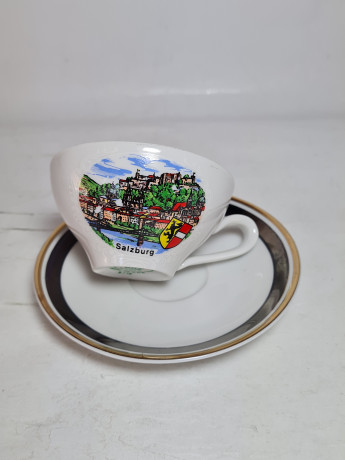 Набор для кофе винтажный Kahla GDR изображением Зальцбурга, кофейная пара (2 шт.) и ложка, фарфор, Германия, 1960-70гг.