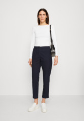 Tommy Hilfiger Chinos desert sky брюки чинос небо пустыни