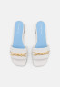 Tommy Hilfiger CHAIN FEMININE FLAT Mules ecru CHAIN ????FEMININE FLAT Мюли экрю