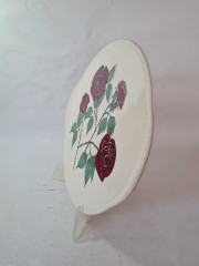 Блюдо винтажное Staffel Limburg, белый фарфор с декором из красных роз, 24 x 1,5 см, Германия, 1960-70гг.