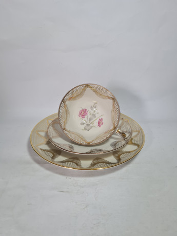 Чайное трио винтажное Winterling Roslau Bavaria / Sabina с розовыми цветами и обильным золотым узором, фарфор, Германия, 1960-70гг.