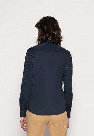 Tommy Hilfiger HERITAGE SLIM FIT Button-down blouse midnight HERITAGE SLIM FIT Блуза на пуговицах полночь