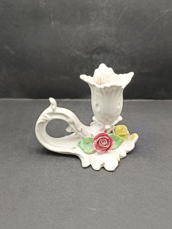 Подсвечник винтажный VIP в форме раскрывшегося бутона с объемными цветами, 11 см, фарфор, Германия, 1960-70гг.