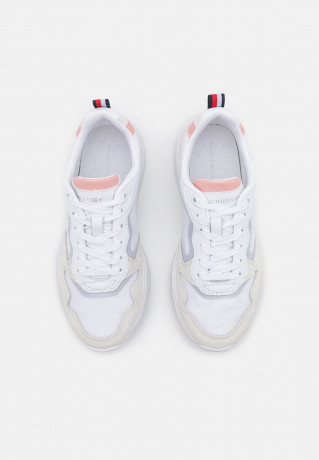 Tommy Hilfiger SPORTY RUNNER Trainers white SPORTY RUNNER Кроссовки белый