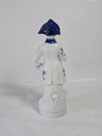 Статуэтка винтажная Ginori Im Stil "Солдат в треуголке", фарфор, 21 x 7 см, Германия, 1960-70гг.