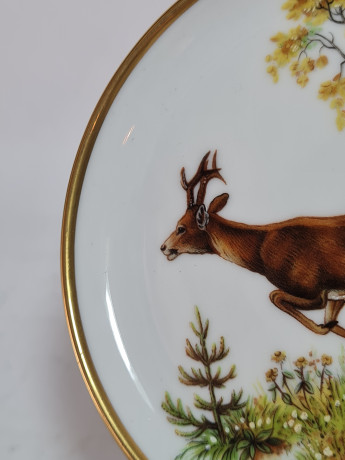 Тарелка декоративная винтажная AK Kaiser / Loh с изображением оленя, фарфор, 10 см, Германия, 1960-70гг.