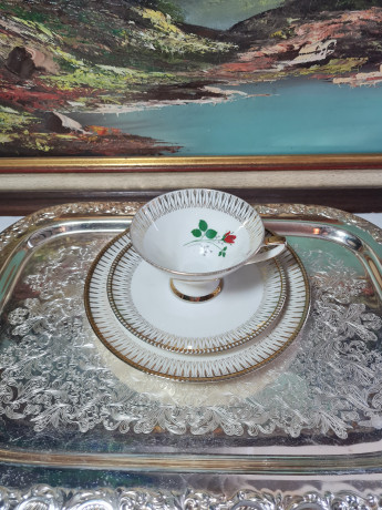 Чайное трио винтажное Winterling Roslau Bavaria "Алая роза" с золотым орнаментом, фарфор, Германия, 1960-70гг.