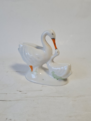 Фигурка винтажная Ungaria "Лебеди", фарфор, 11 см, Германия, 1960-70гг.