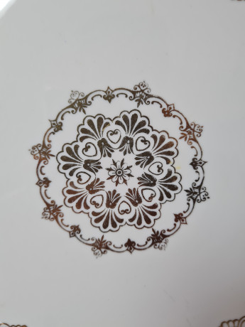 Bavaria Винтажное блюдо с обильной позолотой и золотым цветочным узором, 29,5см, Германия, 1960-70гг.