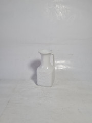 Ваза винтажная Royal KPM Bavaria с ручкой, квадратная форма, небольшая, фарфор, 13 см, Германия, 1970-80гг.