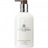 Molton Brown Re-charge Black Pepper Body Lotion  Лосьон для тела Recharge Black Pepper