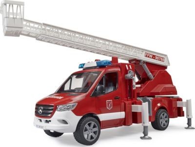 Bruder Mercedes Benz Sprinter Feuerwehr mit Drehleiter Wasserpumpe Пожарная команда Mercedes Benz Sprinter с водяным насосом с поворотной лестницей