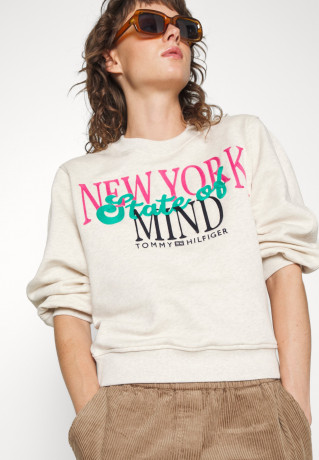 Tommy Hilfiger SLOGAN PUFF Sweatshirt white dove heather SLOGAN PUFF Толстовка белый голубь вереск