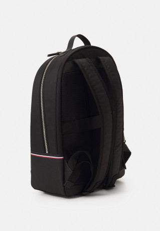 Tommy Hilfiger ELEVATED BACKPACK UNISEX Rucksack black ПОВЫШЕННЫЙ РЮКЗАК УНИСЕКС Рюкзак черный