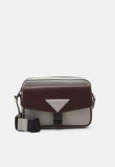 Tommy Hilfiger MODERN CAMERA BAG UNISEX Across body bag stone MODERN CAMERA BAG UNISEX Сумка через плечо камни