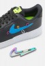 Nike Sportswear AIR FORCE 1 #x27;07 PRM UNISEX Sneaker low dark smoke grey/photo blue/volt/multi-color/white AIR FORCE 1 #x27;07 PRM UNISEX Низкие кроссовки женские темный дымчато-серый/фотосиний/вольтовый/многоцветный/белый