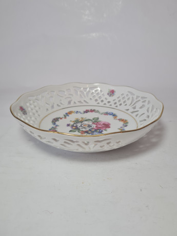 Schumann Круглое фарфоровое блюдо с ажурным краем и цветочным рисунком, 19 x 4,5 см, Германия, 1960-70гг.