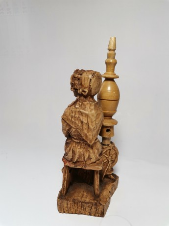 German Wood, Редчайшая Коллекционная деревянная статуэтка "Женщина с прялкой" , полностью ручная работа, 15см, Германия 1930-1940гг.