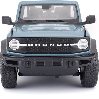 Maisto Modellauto Ford Bronco Badlands 21 (blau Модель автомобиля Ford Bronco Badlands 21 (синий