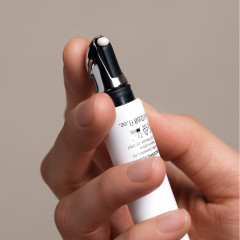 MADARA Time Miracle Wrinkle Resist Eye Cream With Applicator  Крем для кожи вокруг глаз Time Miracle против морщин с аппликатором