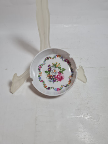 Пепельница винтажная Zsolnay с цветочным декором, фарфор, 11 см, Венгрия, 1970-80гг.