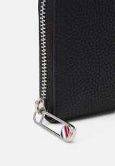 Tommy Hilfiger ELEMENT LARGE Wallet black ЭЛЕМЕНТ БОЛЬШОЙ Бумажник черный