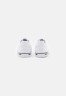 Tommy Hilfiger ESSENTIAL STRIPES  Trainers white ESSENTIAL STRIPES Кроссовки белый