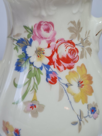 Чайник винтажный Bareuther Bavaria с цветочным декором и позолотой, фарфор, 20 см, Германия, 1960-70гг.