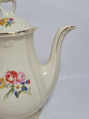 Чайник винтажный Bareuther Bavaria с цветочным декором и позолотой, фарфор, 20 см, Германия, 1960-70гг.