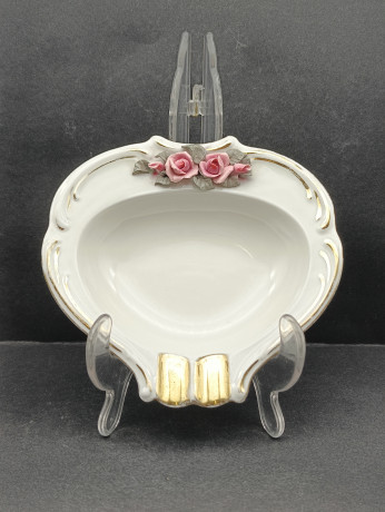 Пепельница винтажная Dekor Dresden c розовыми цветами и позолотой, фарфор, 14 х 3 см, Германия, 1960-70гг.