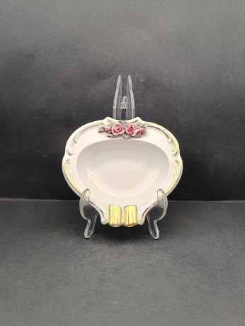 Пепельница винтажная Dekor Dresden c розовыми цветами и позолотой, фарфор, 14 х 3 см, Германия, 1960-70гг.