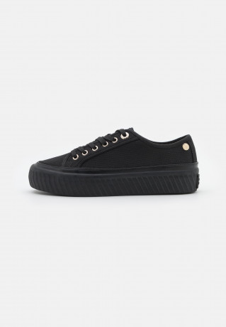 Tommy Hilfiger PLATFORM Trainers black ПЛАТФОРМА Кроссовки черный