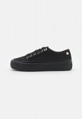 Tommy Hilfiger PLATFORM Trainers black ПЛАТФОРМА Кроссовки черный