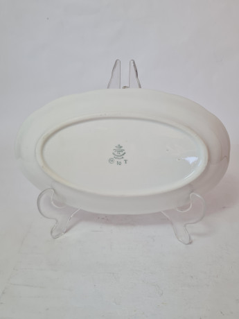 Блюдо овальное винтажное Thun, белый фарфор с зеленым узором и позолотой Natalie, 22 x 13 x 3 см, Чехословакия, 1960-70гг.