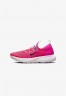 Nike Performance REACT ESCAPE Sneaker low pink prime siren red pink glow blackened blue REACT ESCAPE Низкие кроссовки женские розовый премьер сирена красный розовый свечение почерневший синий