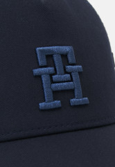 Tommy Hilfiger COASTAL PREP TRUCKER UNISEX Cap space blue COASTAL PREP TRUCKER UNISEX Кепка космический синий