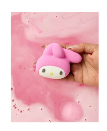 LUSH Hello Kitty & Friends SET, Бомбочки для ванны подарочный набор с фруктовыми ароматами, 4 шт, 535 г