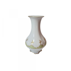 Ваза винтажная белая фарфоровая Lindner с цветочным декором и позолотой, 20 x 11 см, Германия, 1960-70гг.