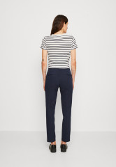 Tommy Hilfiger SLIM CO BLEND Chinos desert sky SLIM CO BLEND Брюки чинос небо пустыни