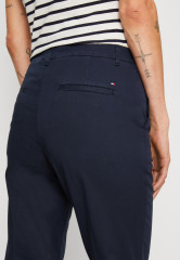 Tommy Hilfiger SLIM CO BLEND Chinos desert sky SLIM CO BLEND Брюки чинос небо пустыни