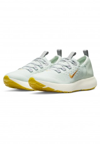 Nike Performance REACT ESCAPE Sneaker low barely green/kumquat football grey pure platinum sail vivid sulfur REACT ESCAPE Низкие кроссовки женские еле-зеленый/кумкват футбольно-серый чистый платиновый парус ярко-серный