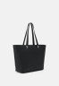 Tommy Hilfiger EMBLEM TOTE Tote bag black EMBLEM TOTE Сумка-тоут черный