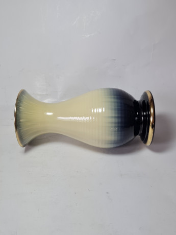 Винтажная ваза бело-синий фарфор с позолоченным ободком, 20 x 19 см, Германия, 1960-70гг.