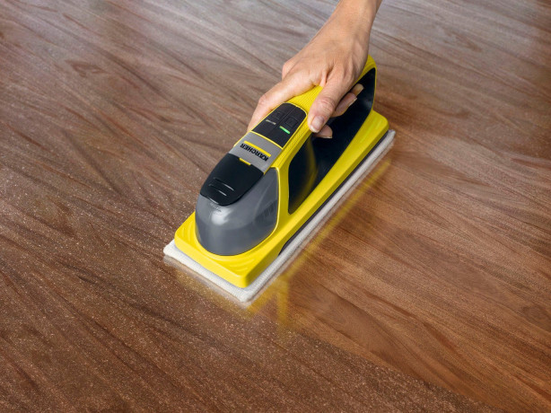 Karcher Professional Karcher Professional Akku-Fensterreiniger Akku-Fenstersauger KV 4  Karcher Professional беспроводной пылесос для окон беспроводной пылесос для окон KV 4