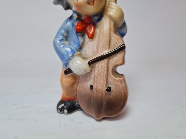 Винтажная фарфоровая фигурка  "Музыкант с контрабасом", 5см x 9см, Япония, 1960-70гг. 