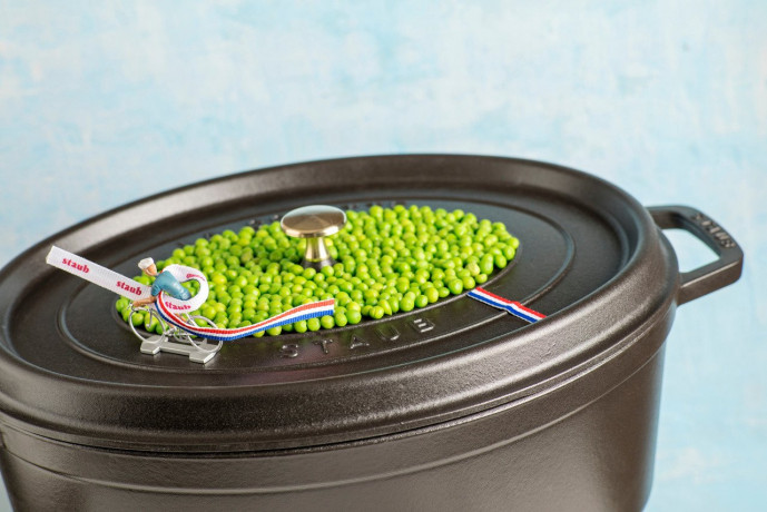 Staub Staub Br\u00e4ter Cocotte 33cm oval  schwarz Staub Br>4ter Кокотка 33см овальная