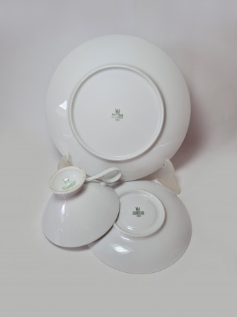 Bareuther Waldsassen Bavaria Чайное трио с позолоченным узором "Красная роза", Германия, 1960-70гг.