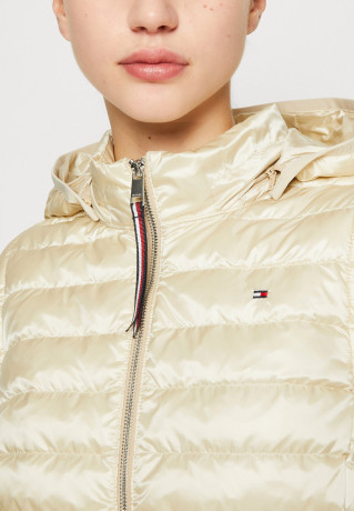 Tommy Hilfiger FEMININE VEST Waistcoat light sandalwood ЖЕНСКИЙ ЖИЛЕТ Жилет светлое сандаловое дерево