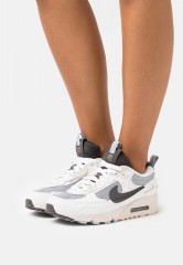 Nike Sportswear WMNS AIR MAX 90 FUTURA Sneaker low wolf grey/med ash/summit white/light orewood brown/pilgrim/light iron ore WMNS AIR MAX 90 FUTURA кроссовки женские низкие Волчий серый/медовый ясень/белая вершина/светло-коричневое рудное дерево/пилигрим/