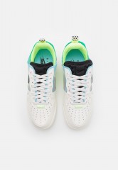 Nike Sportswear AIR FORCE 1 REACT UNISEX Sneaker low white/black/barely volt/ghost green/blue chill/sail AIR FORCE 1 REACT UNISEX Низкие кроссовки женские белый/черный/еле вольт/призрачно-зеленый/синий холод/парус